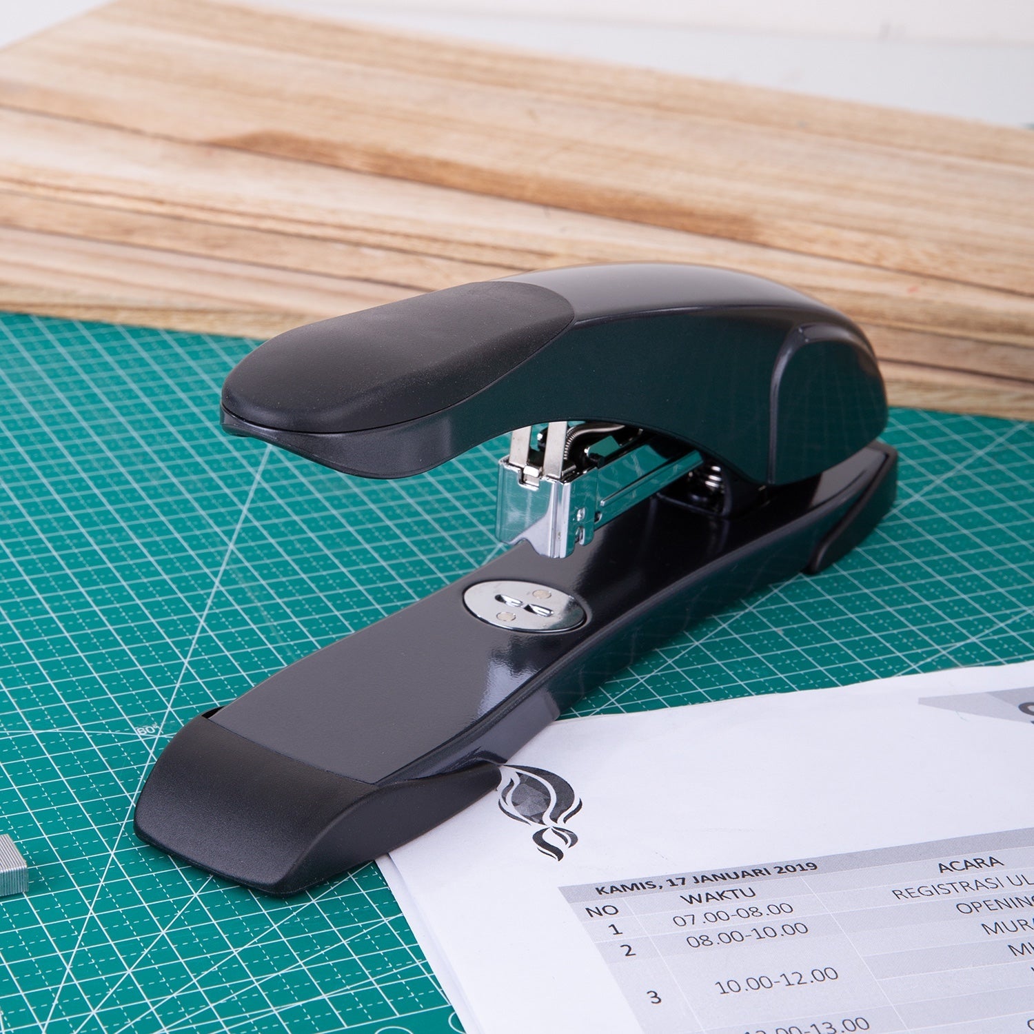 DELI STAPLER CAPACITY 60SHEET