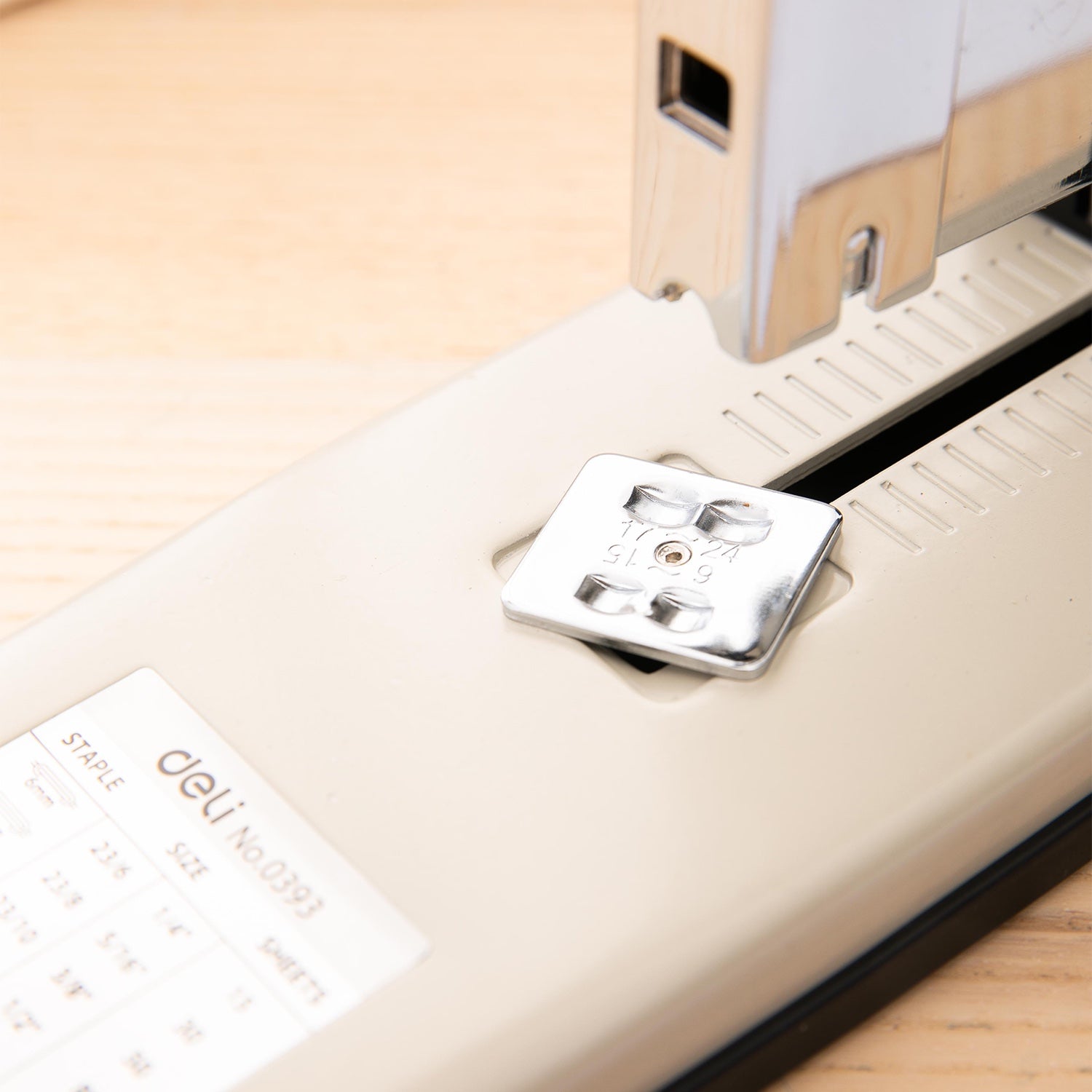 DELI STAPLER 210SHEET