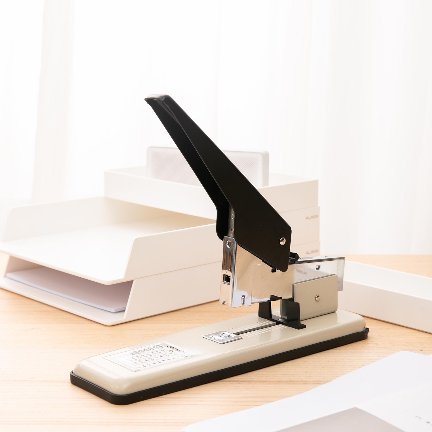 DELI STAPLER 210SHEET